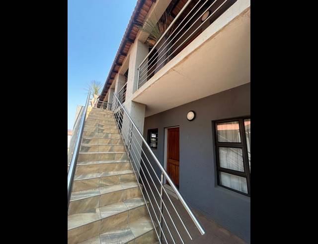1 BEDROOM PROPERTY TO RENT IN MAHWELERENG
